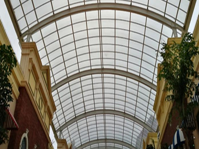 广西屋面网架顶棚吊装方案