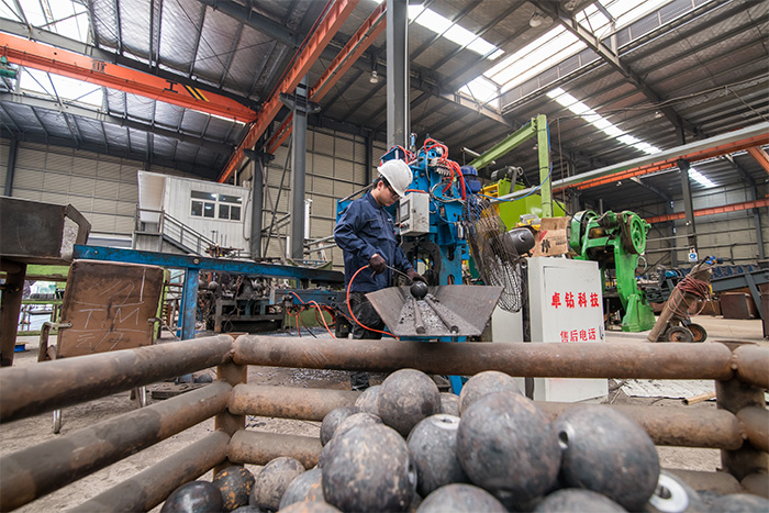 广西网架配件-螺栓球加工车间